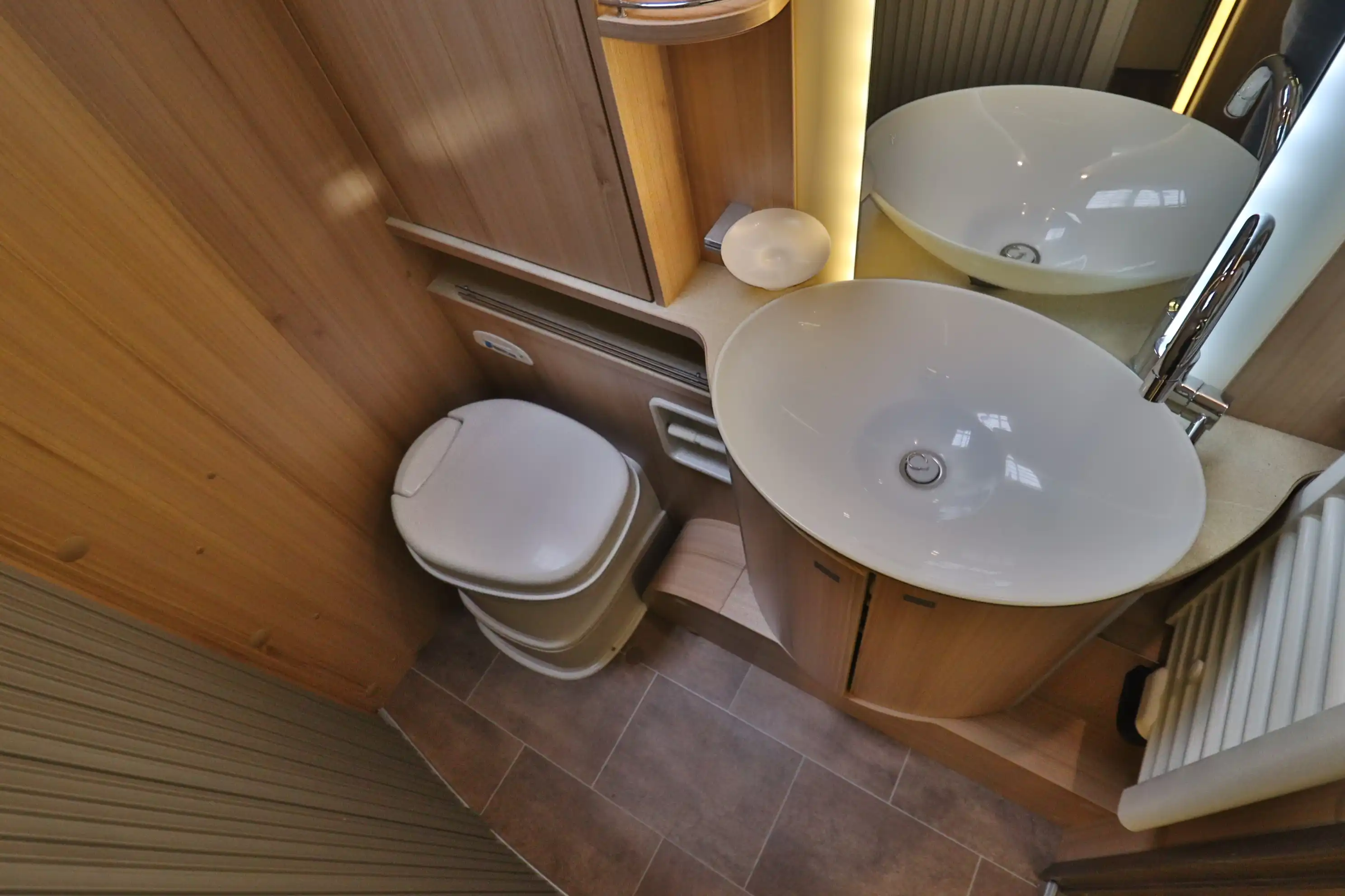 BUERSTNER I 900 G Elegance